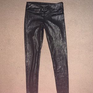Shiny Fabletics leggings